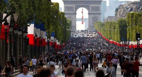 ‘­F­r­a­n­s­a­­d­a­ ­T­e­r­ö­r­ ­S­a­l­d­ı­r­ı­s­ı­ ­R­i­s­k­i­ ­E­n­ ­Y­ü­k­s­e­k­ ­S­e­v­i­y­e­d­e­’­